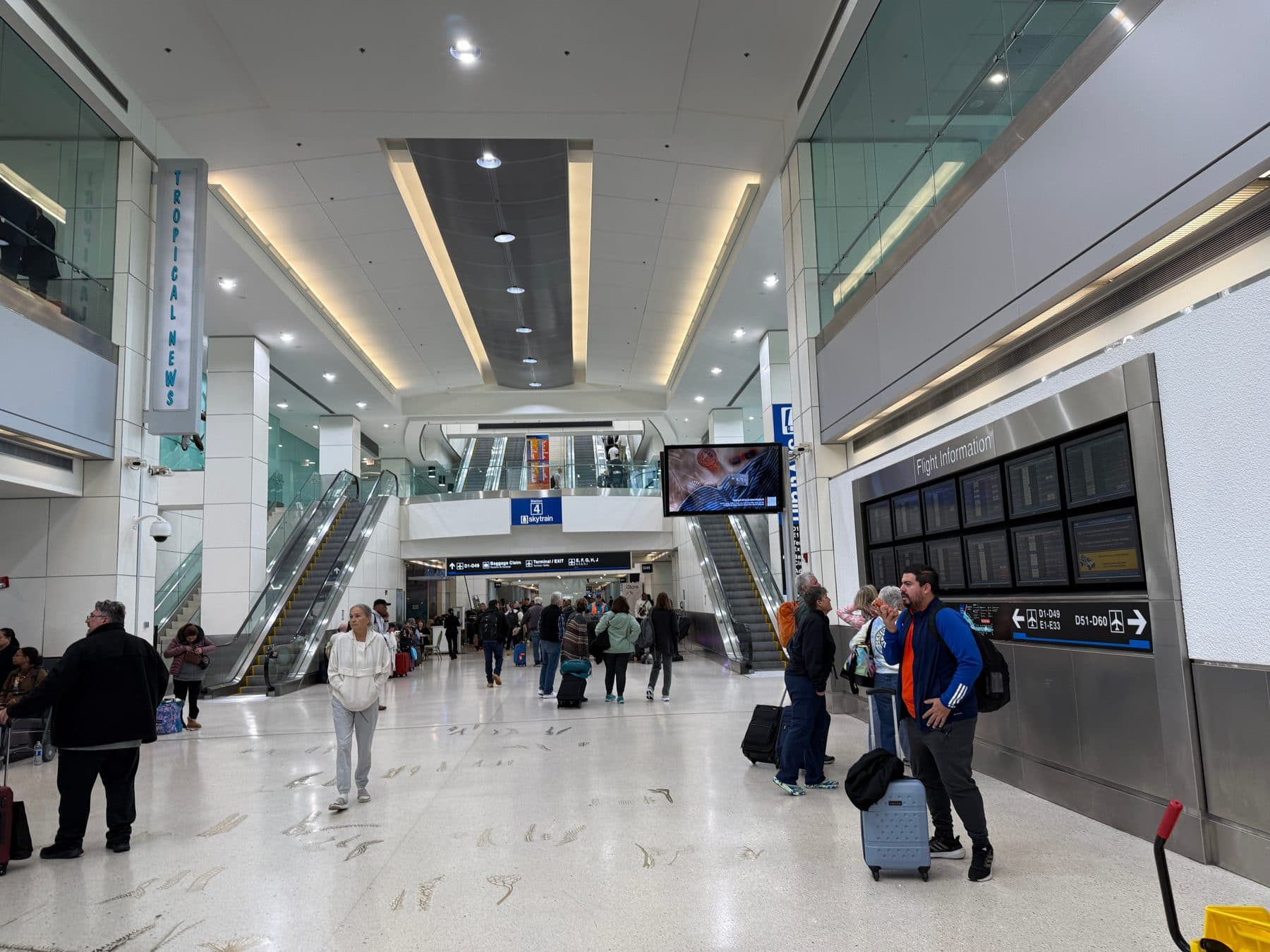 Miami Airport Lounges: Admirals Club, Centurion Lounge and More (MIA)